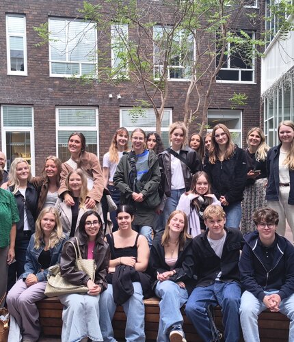 Deense studenten ontdekken zorgtechnologie en persoonsgericht werken in het Experimenteerhuis