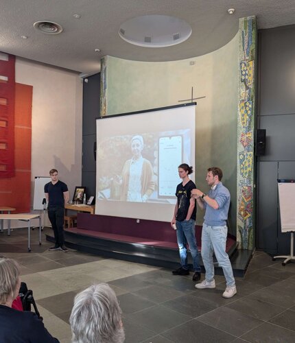 Energiekompas: hoe vijf studenten met één app het verschil willen maken voor mensen met MS