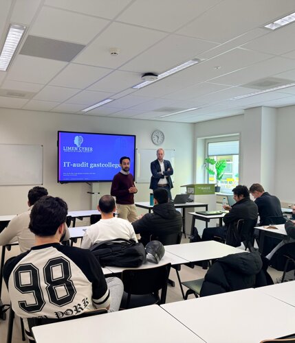 Een frisse blik op IT-auditing: studenten en expert in gesprek