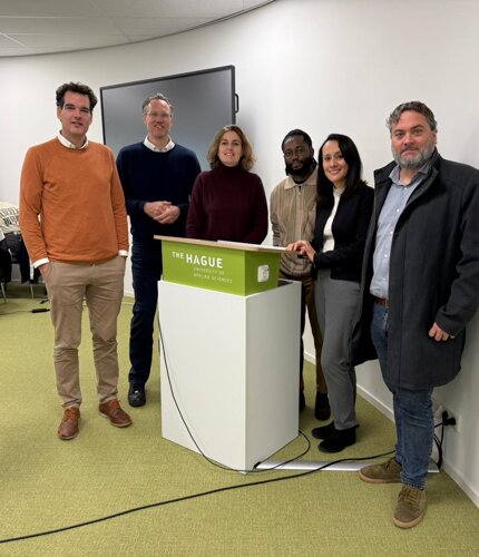 Bezoek UNINOVIS-delegatie aan Dutch Innovation Factory: kansen voor internationale samenwerking